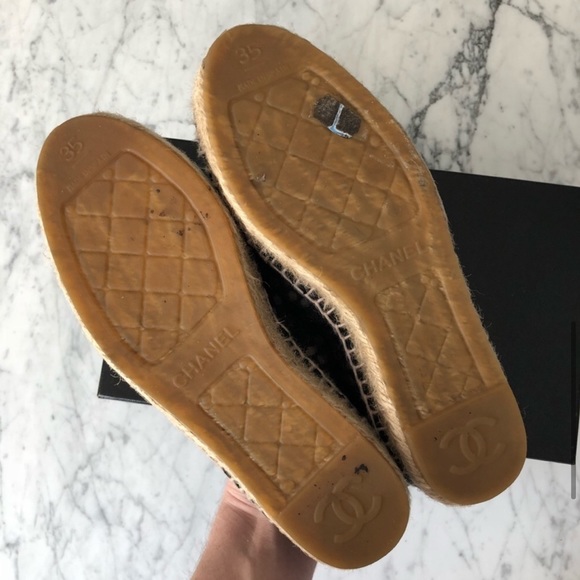 Chanel black eyelet patent CC logo espadrilles - Picture 6 of 7